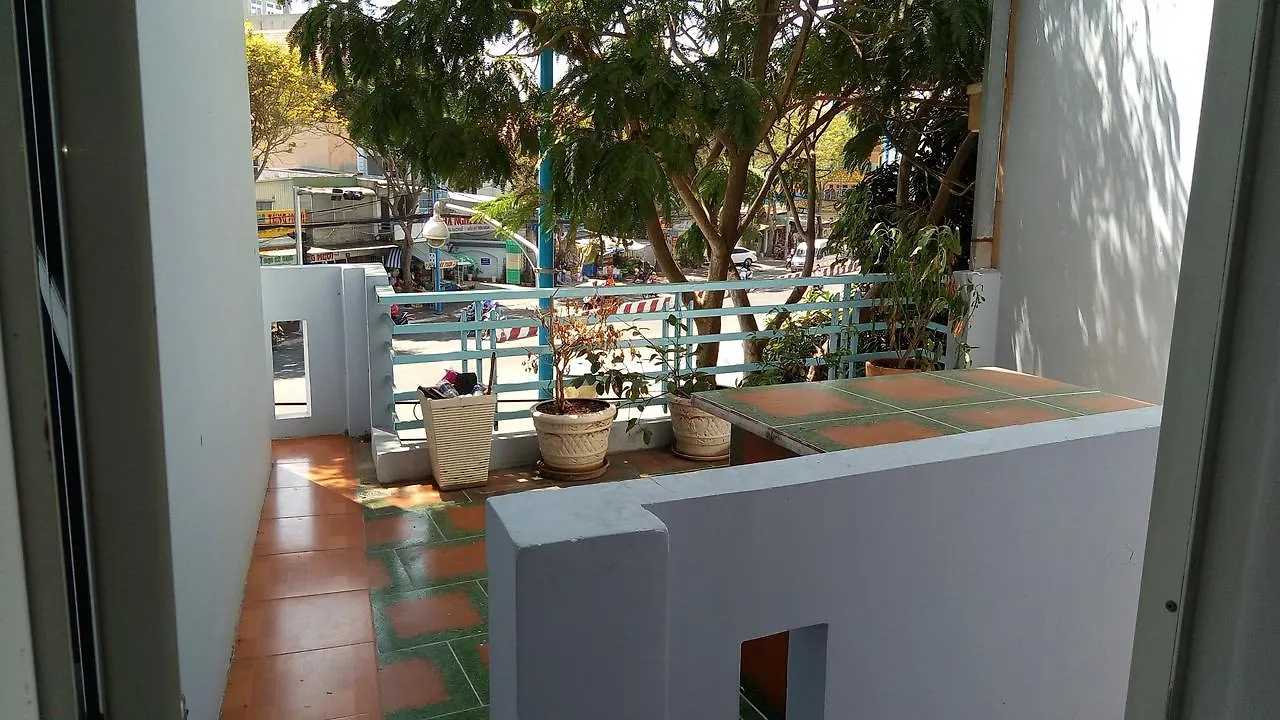 Hoang Cam Guesthouse فونج تاو